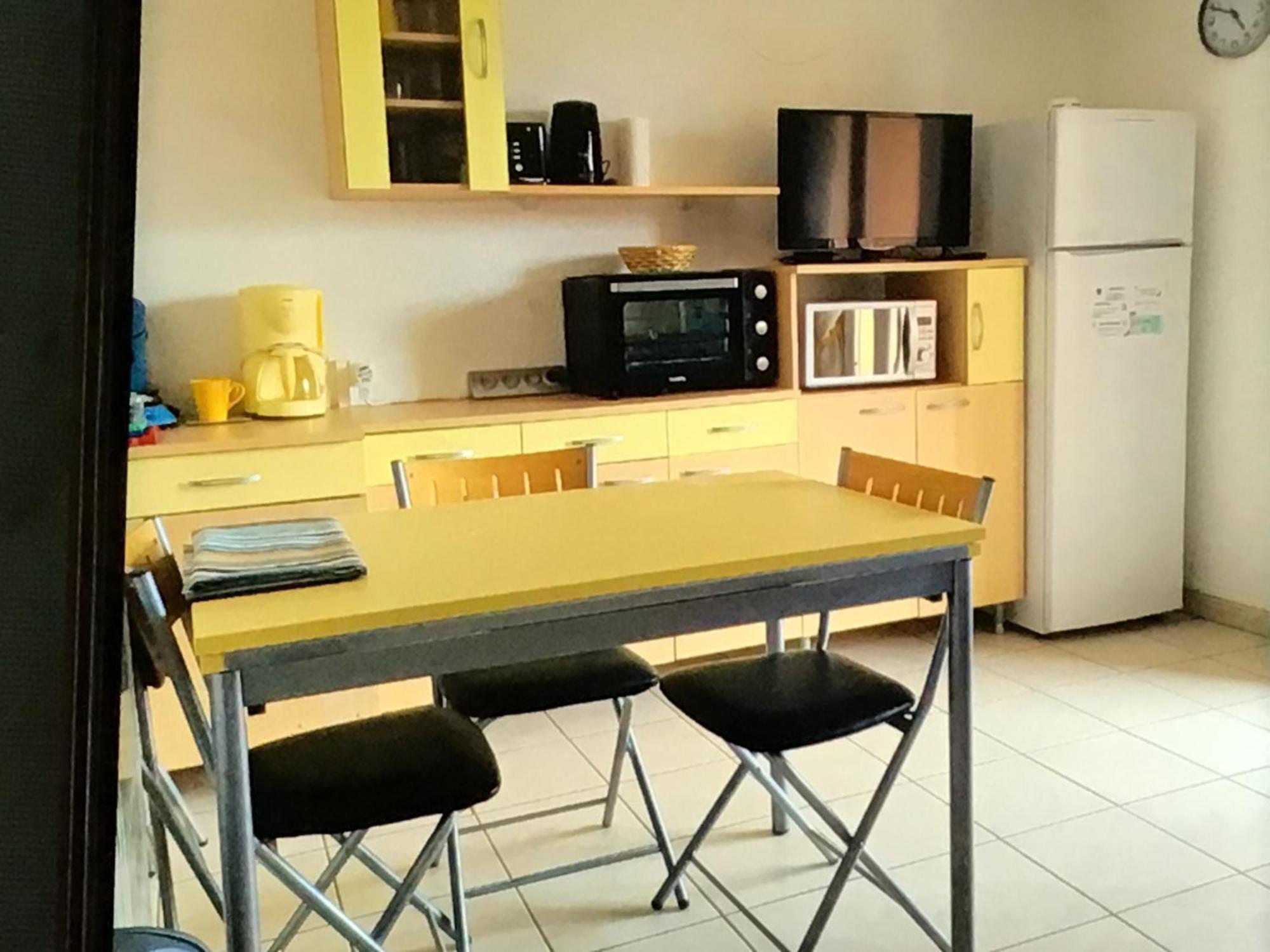 Appart De Vacances Saint-Pierre-la-Mer  エクステリア 写真